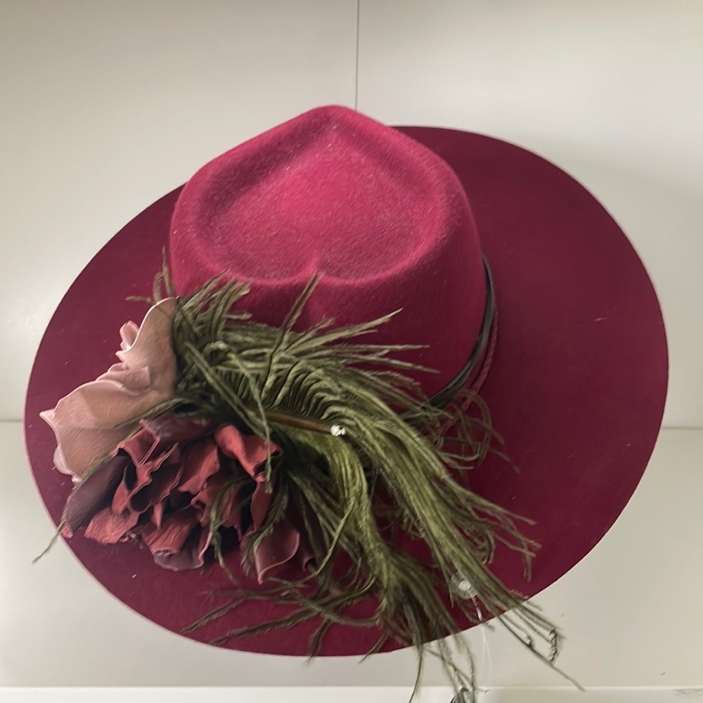 Peter Grimm heart shaped hat